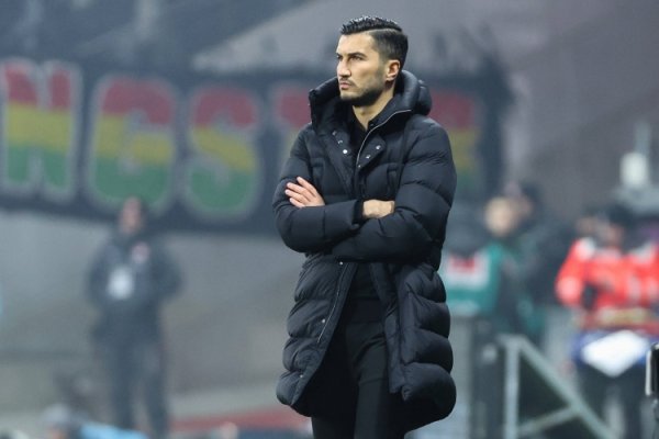 Phóng viên: Istanbul đang tìm kiếm một huấn luyện viên mới, cựu huấn luyện viên Dortmund Shahin trở 