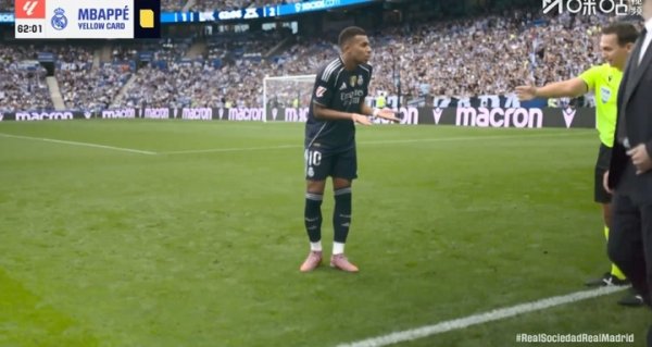 Ông Mu không nói nên lời! MBAPPE đã không rời khỏi trường sau khi được điều trị, và được trọng tài c
