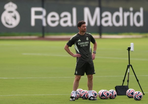 Trận khởi động của đội Real Madrid: Đội 1 hạ Castilla 2-1, Bellin và Enderrick ghi bàn