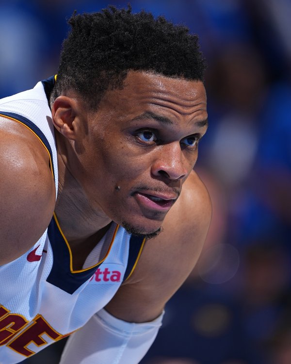 Kings GM: Westbrook thể hiện những đặc điểm của đội và có thể cung cấp khả năng lãnh đạo trong và ng