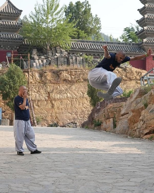 Cuộc sống ngoài mùa thật đầy màu sắc! Lớp văn xếp hạng các hoạt động hè. Đoán xem cái nào đến trước?