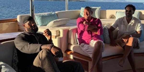 Người đại diện châu Âu thảo luận về ý tưởng giải đấu mới với James:  Đây là điều bạn chưa từng thấy